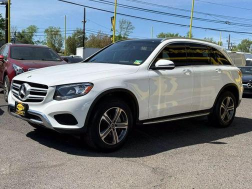 2018 Mercedes-Benz GLC 300 Base 4MATIC