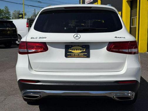 2018 Mercedes-Benz GLC 300 Base 4MATIC