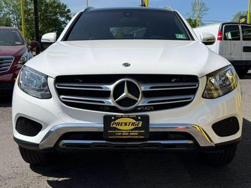 2018 Mercedes-Benz GLC 300 Base 4MATIC