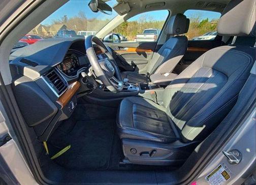 2021 Audi Q5 40 Premium Plus