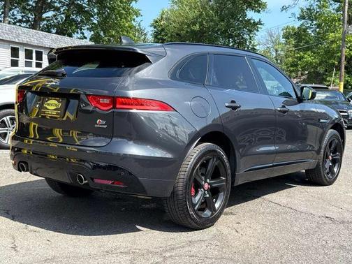 2019 Jaguar F-PACE S
