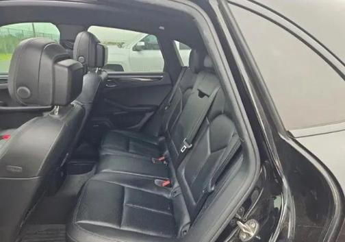 Black 2018 Porsche Macan S