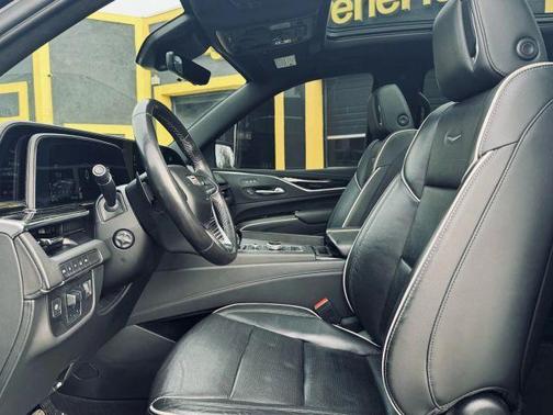 2022 Cadillac Escalade ESV Sport