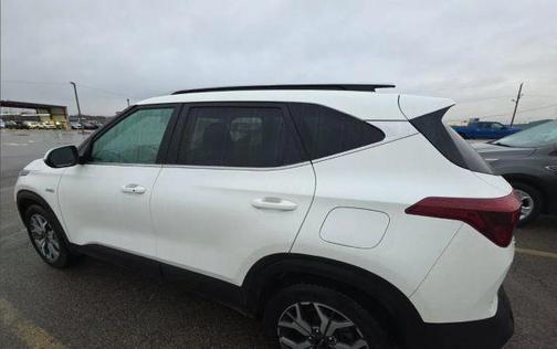 2022 Kia Seltos EX