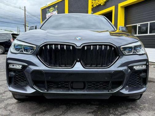 2020 BMW X6 M50i