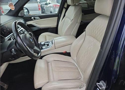 Blue 2021 BMW X7 M50i