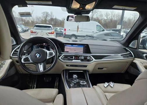 Blue 2021 BMW X7 M50i