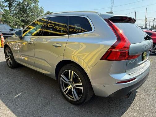 2018 Volvo XC60 T5 Momentum