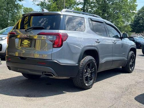 2020 GMC Acadia AT4