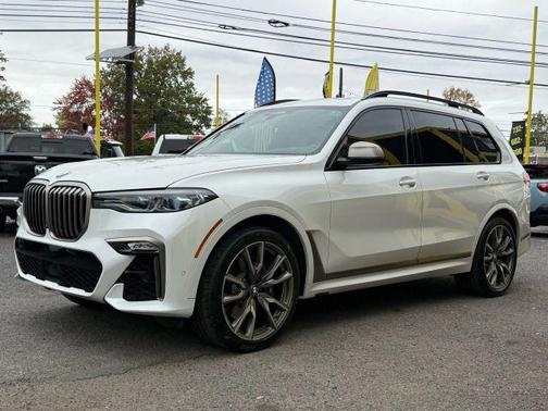 2021 BMW X7 M50i