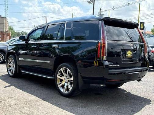 2015 Cadillac Escalade Luxury