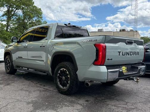 2022 Toyota Tundra SR5