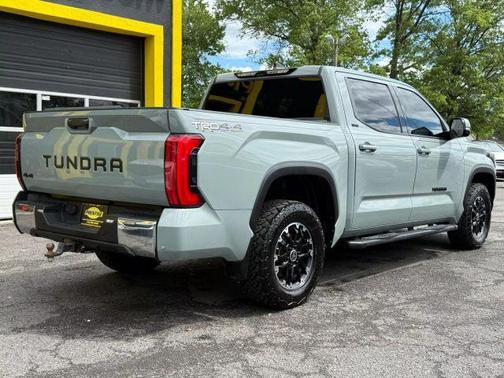 2022 Toyota Tundra SR5