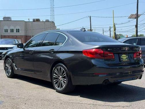 2019 BMW 530 i xDrive