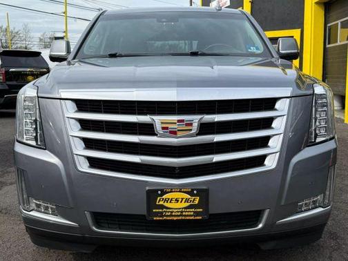 2018 Cadillac Escalade Luxury