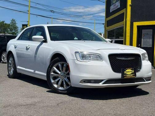 2016 Chrysler 300 Limited