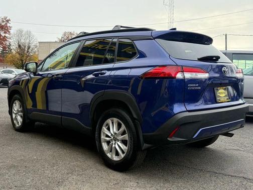 2023 Toyota Corolla Cross LE