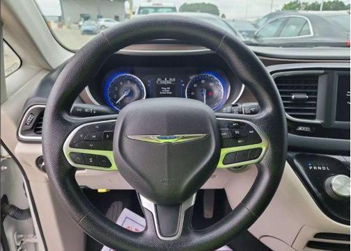 2021 Chrysler Voyager LXI