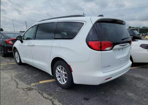 2021 Chrysler Voyager LXI