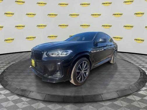 2022 BMW X4 xDrive30i