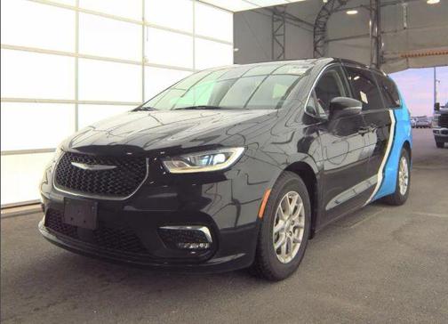 Black 2023 Chrysler Pacifica Touring-L
