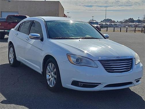 2013 Chrysler 200 Limited