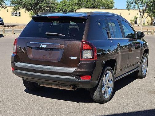 Rugged Brown Pearlcoat 2014 Jeep Compass Latitude