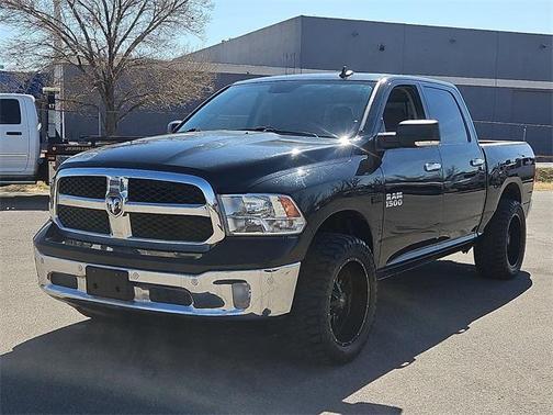 2016 RAM 1500 SLT