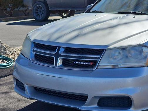 2012 Dodge Avenger SE