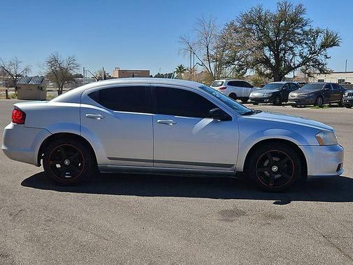 2012 Dodge Avenger SE