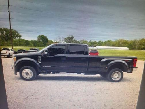 Shadow Black 2017 Ford F-450 Lariat