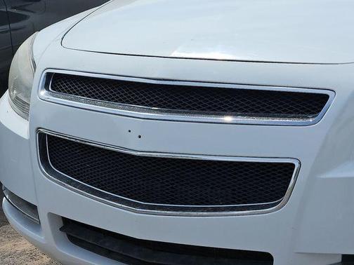 Summit White 2012 Chevrolet Malibu 1LT