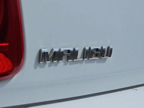 Summit White 2012 Chevrolet Malibu 1LT
