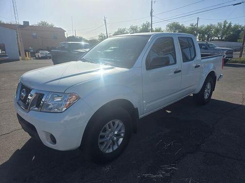 Glacier White 2018 Nissan Frontier SV