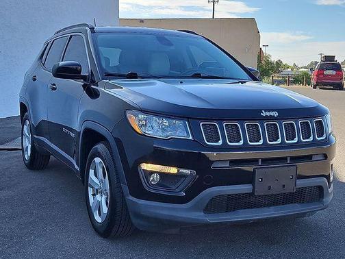 Diamond Black 2019 Jeep Compass Latitude