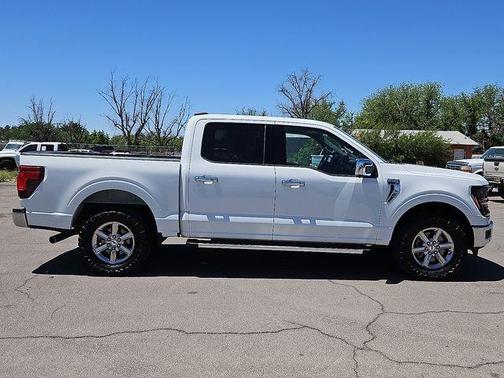 Oxford White 2024 Ford F-150 XLT