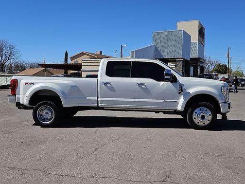2022 Ford F-450 Platinum