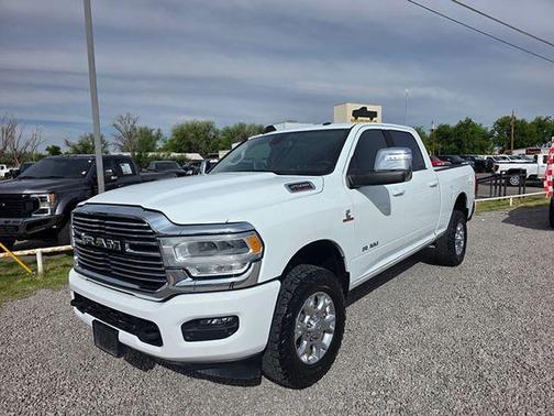 Bright White Clearcoat 2024 RAM 2500 Laramie