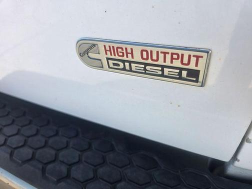 Bright White Clearcoat 2012 RAM 2500