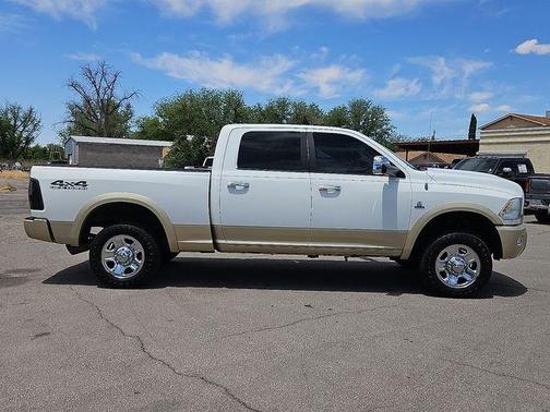 Bright White Clearcoat 2012 RAM 2500