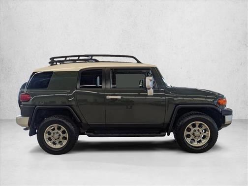 2013 Toyota FJ Cruiser Base