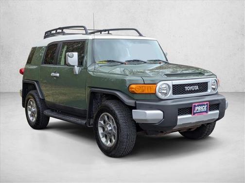 2013 Toyota FJ Cruiser Base