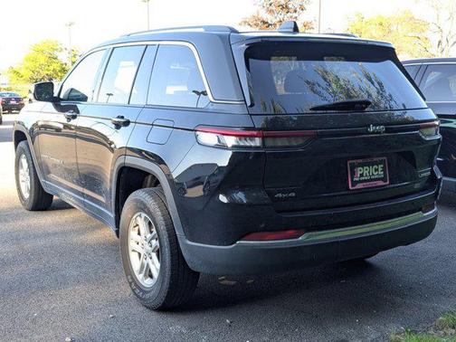 2023 Jeep Grand Cherokee Laredo