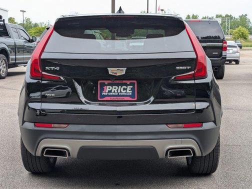 2023 Cadillac XT4 Premium Luxury