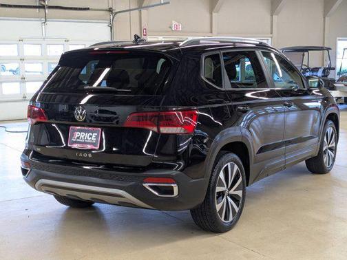 2024 Volkswagen Taos SE