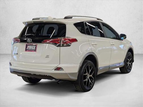 2017 Toyota RAV4 SE