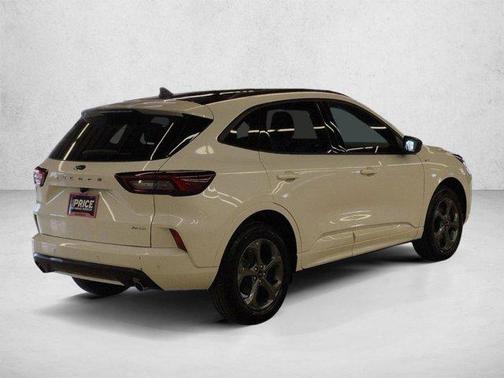 Star White Metallic Tri-Coat 2024 Ford Escape ST-Line