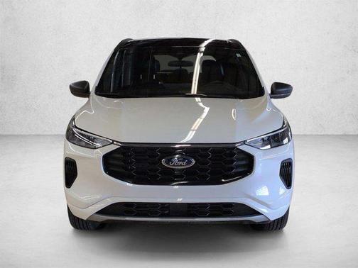 Star White Metallic Tri-Coat 2024 Ford Escape ST-Line