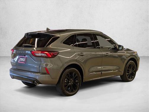 2024 Ford Escape ST-Line Elite