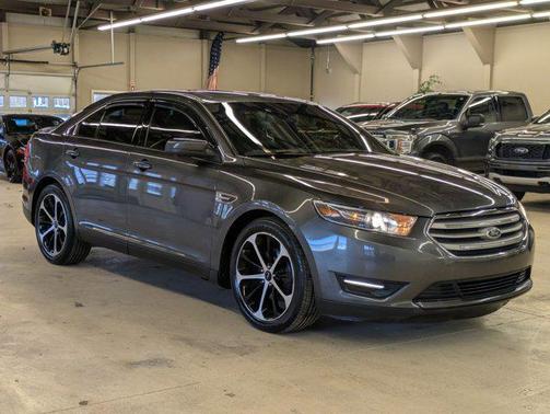 2015 Ford Taurus SEL